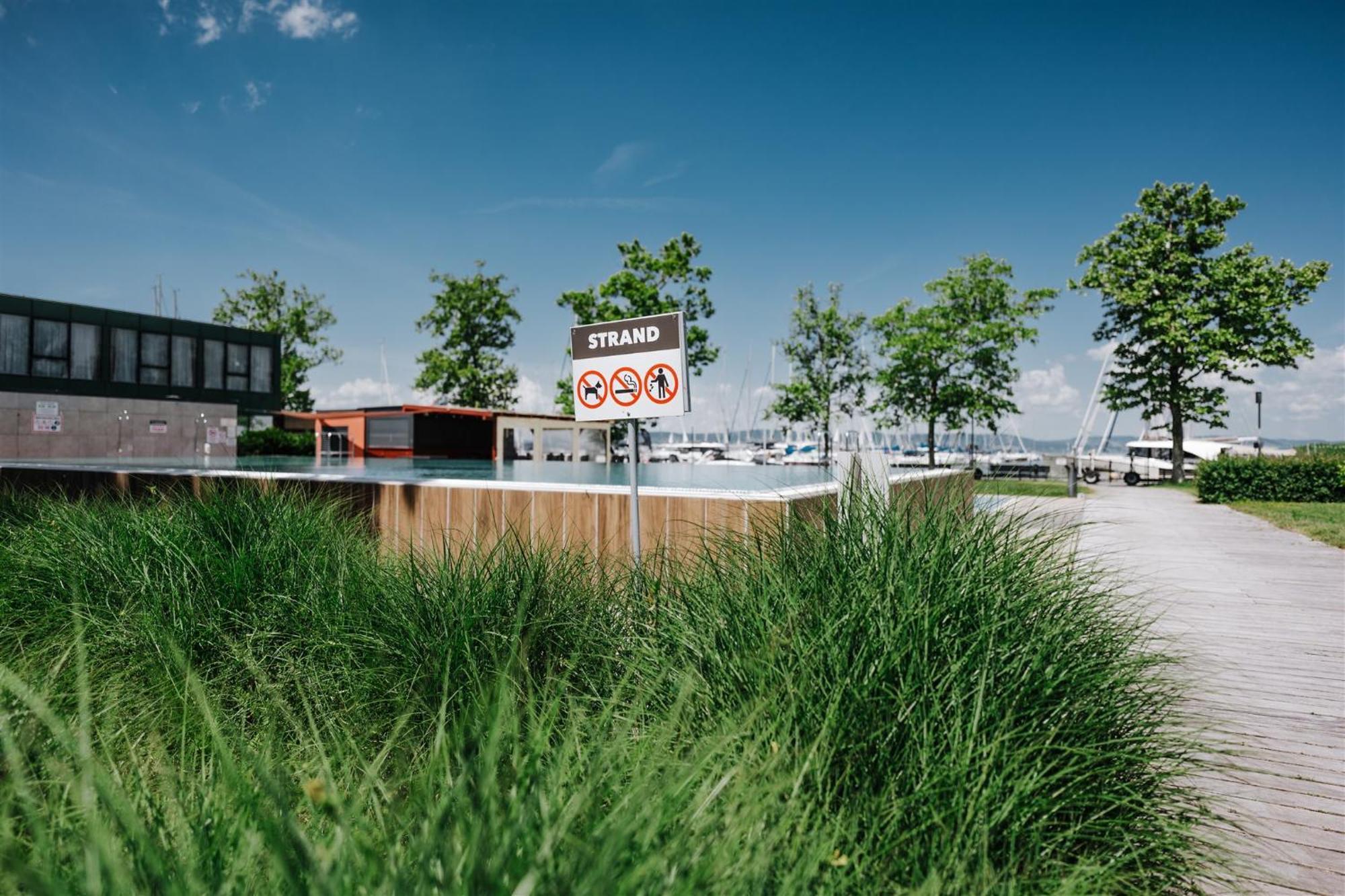 Butique Apartman Grand Balatonlelle Exterior foto